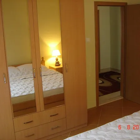 شقة Adria Ivanica *