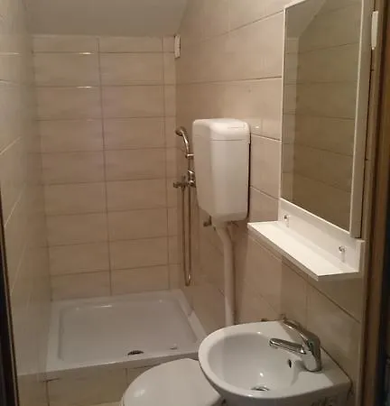 شقة Adria Ivanica *
