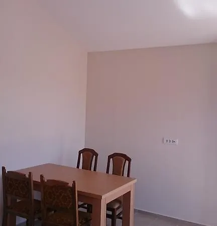 شقة Adria Ivanica تريبينيي