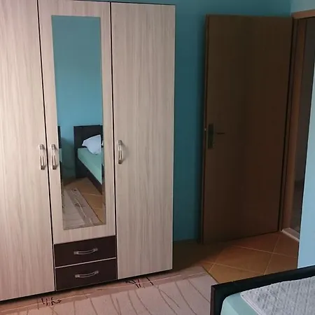 Adria Ivanica شقة تريبينيي